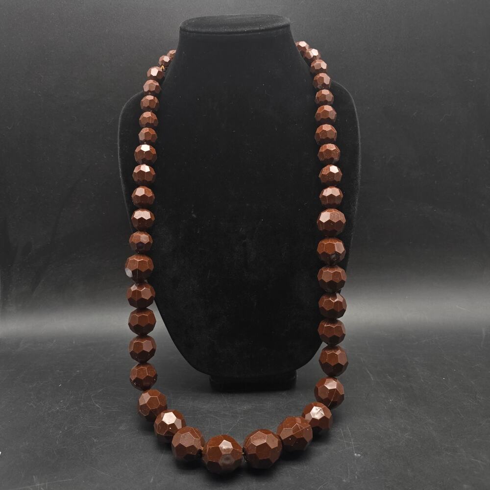 Simply Vera Vera Wang Brown Chunky Necklace Beaded Faceted Graduated LONG